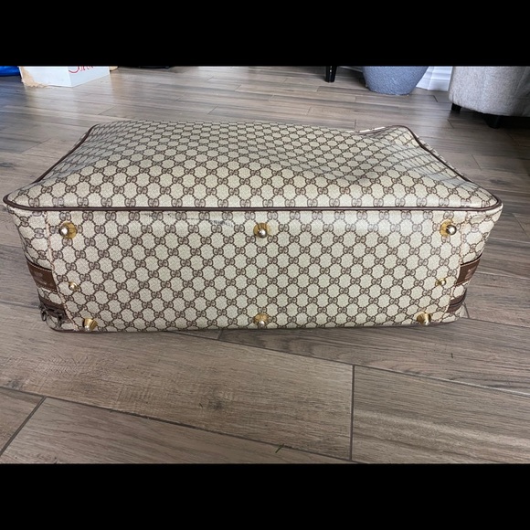Vintage authentic Gucci luggage suitcase - Picture 7 of 14